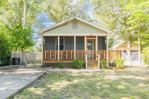 214 Evergreen Ave, Villas, NJ 08251