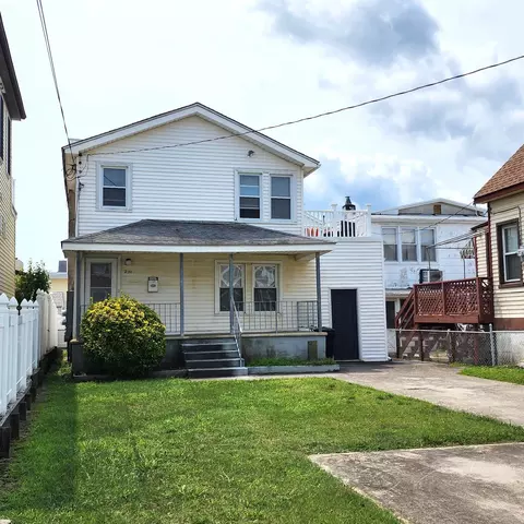 210 W 18th Ave, North Wildwood, NJ 08260