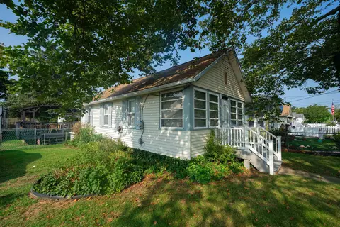 132 W Atlantic Ave, Villas, NJ 08251
