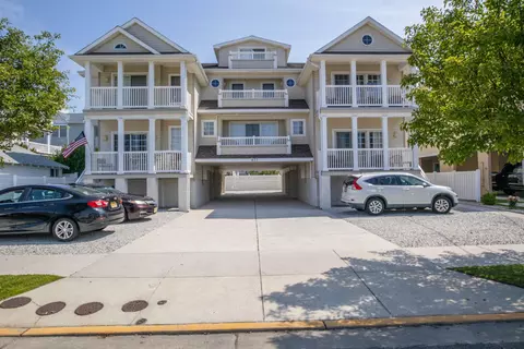 403 E 18th Ave #4B, North Wildwood, NJ 08260