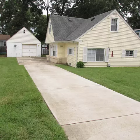 209 Evergreen Ave, Villas, NJ 08251