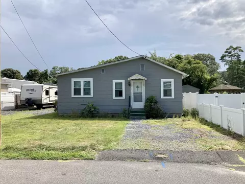 14 Georgia Ave, Villas, NJ 08251