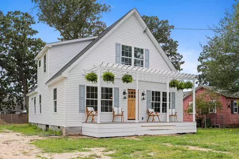 332 Evergreen Ave, Villas, NJ 08251