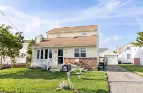 214 Sunray Rd, Del Haven, NJ 08251