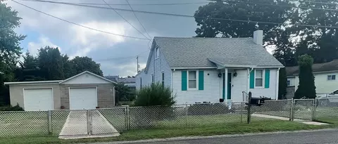 21 Bentz Ave, Villas, NJ 08251
