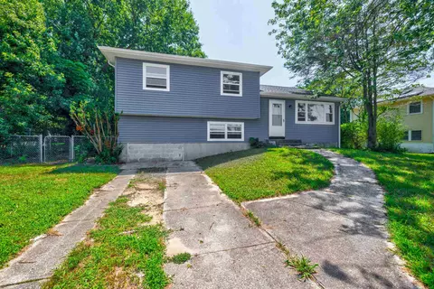 8 Harmony Ln, North Cape May, NJ 08204