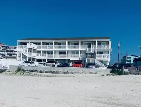 422 E Farragut Rd #306, Wildwood Crest, NJ 08260