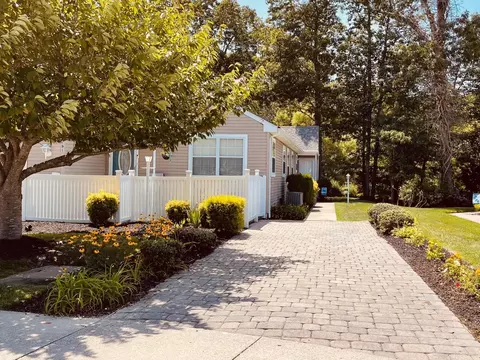 195 Lee Ln #195, Cape May Court House, NJ 08210