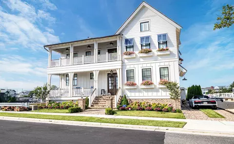 344 104th St, Stone Harbor, NJ 08247