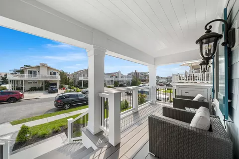 75 E 24th St, Avalon, NJ 08202 photo 2
