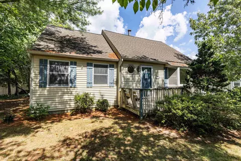 11 Barbers Ln, Dennis, NJ 08210