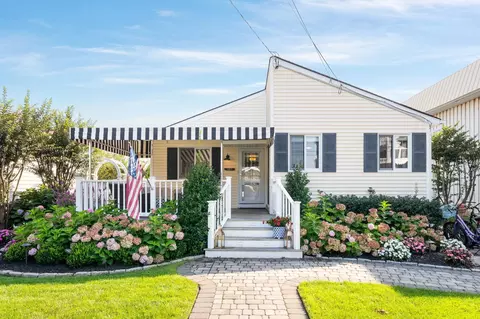 120 14th St, Avalon, NJ 08202