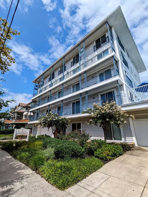 9 Jackson St #307, Cape May, NJ 08204