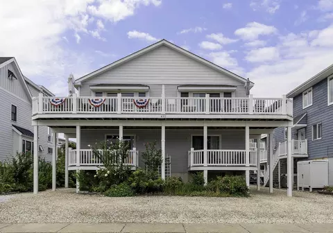 492 20th St #EAST, Avalon, NJ 08202
