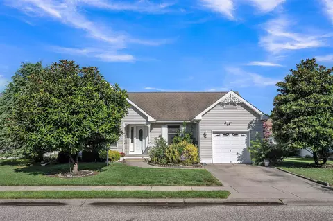 28 Canterbury Way, Cape May, NJ 08204