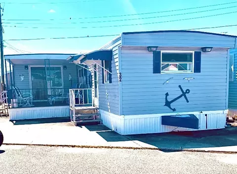32 Hildreth Ave, Wildwood, NJ 08260