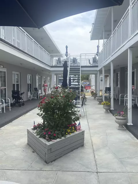 310 E Hand Ave #3, Wildwood, NJ 08260