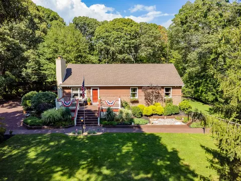 615 Elmwood Ave, Marmora, NJ 08223
