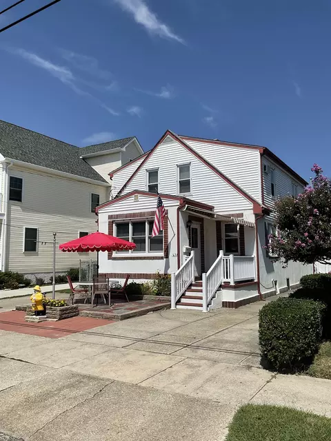 421 E 15 Ave, North Wildwood, NJ 08260