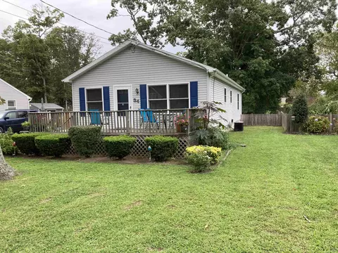 34 W Shellbay Ave, Cape May Court House, NJ 08210