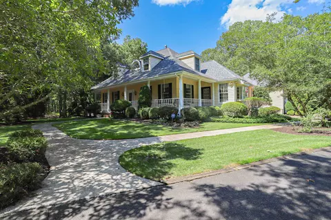 25 Whitewater Ln, Egg Harbor Township, NJ 08234