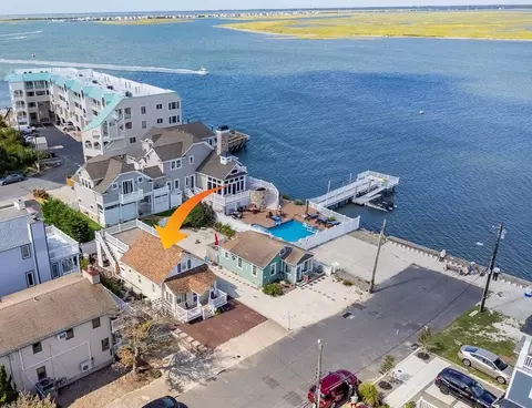 210 93rd St, Sea Isle City, NJ 08243