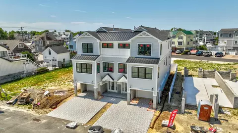 888 First Ave UNIT 2, Cape May, NJ 08204