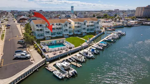 222 W 3rd Ave #102, North Wildwood, NJ 08260