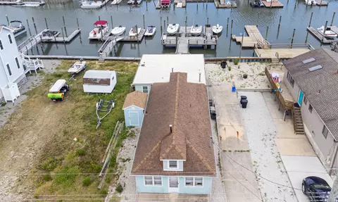 617 W Poplar Ave, West Wildwood, NJ 08260