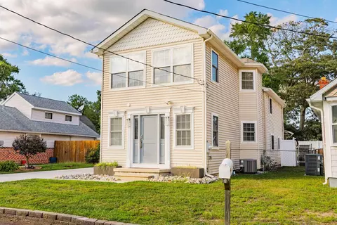 217 W New York Ave, Villas, NJ 08251