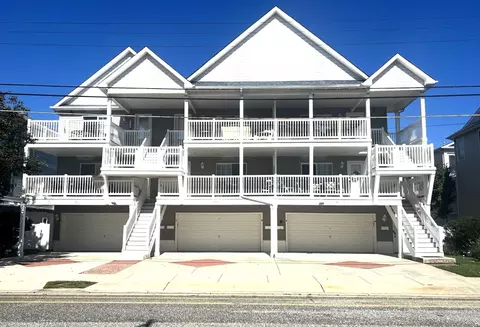 141 E Baker Ave #A, Wildwood, NJ 08260