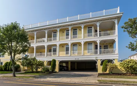 248 E Bakr Avnu Ave #E, Wildwood, NJ 08260