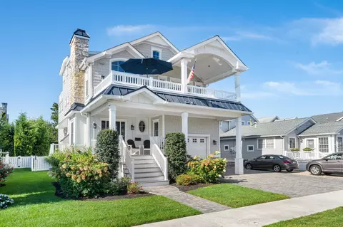 128 19th St, Avalon, NJ 08202