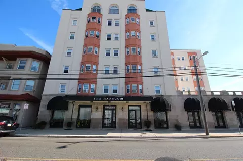 807 8th St #204, Ocean City, NJ 08226