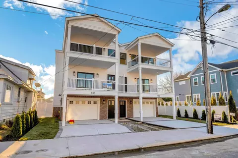 130 W Lavender Rd #EAST, Wildwood Crest, NJ 08260