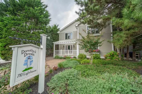 710 Lighthouse Ave, Cape May Point, NJ 08212