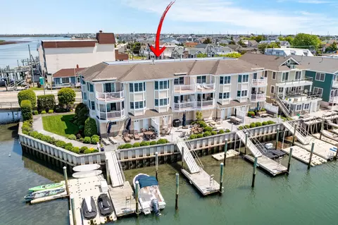 405 96th St #C, Stone Harbor, NJ 08247