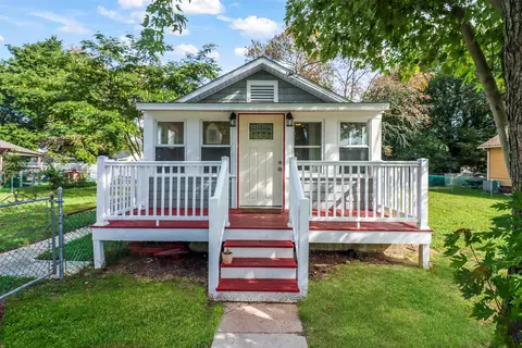 57 E Hudson Ave, Villas, NJ 08251