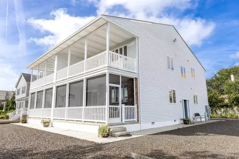 17 Park Blvd #B, West Cape May, NJ 08204