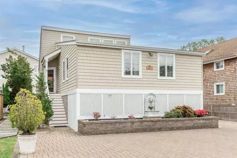205 Whilldin Ave, Cape May Point, NJ 08212