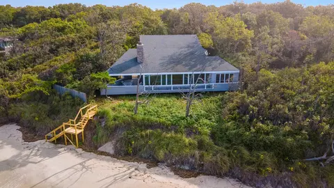 2723 Bay Dr, Cape May Beach, NJ 08251