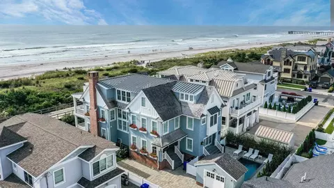 86 E 23rd St, Avalon, NJ 08202