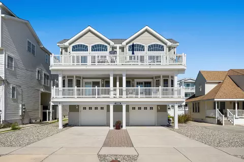137 61st St #A, Sea Isle City, NJ 08243