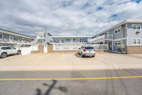 7010 Seaview Ave #10, Wildwood Crest, NJ 08260
