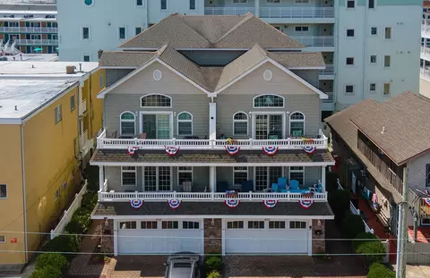 412 E Miami Ave #201, Wildwood Crest, NJ 08260