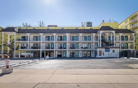 504 E 17th Ave #205, North Wildwood, NJ 08260