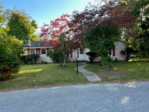 918 Myrna Rd, Erma, NJ 08204
