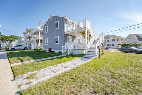 200 Quay Blvd, Brigantine, NJ 08203