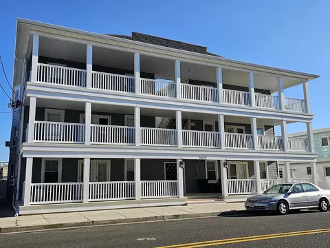 5605 Seaview Ave #1, Wildwood Crest, NJ 08260