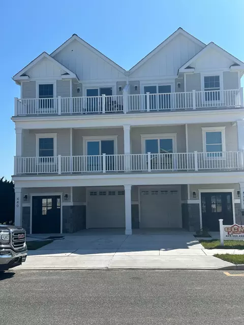 440 W 19th Ave #A, North Wildwood, NJ 08260